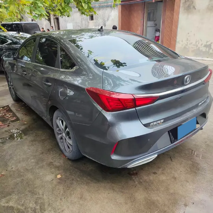 2021 ChangAn Eado 1.6L 128HP L4 5MT,autocango,china used car exporter,china ev exporter,chinese used car exporter,chinese used ev exporter