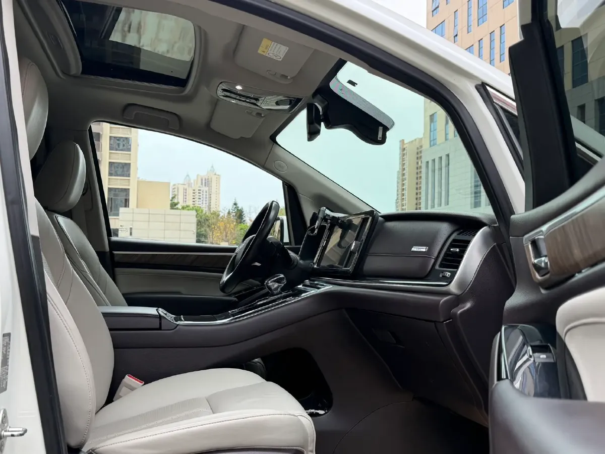 2021 Toyota Highlander 2.0T 220HP L4 6AT,autocango,china used car exporter,china ev exporter,chinese used car exporter,chinese used ev exporter