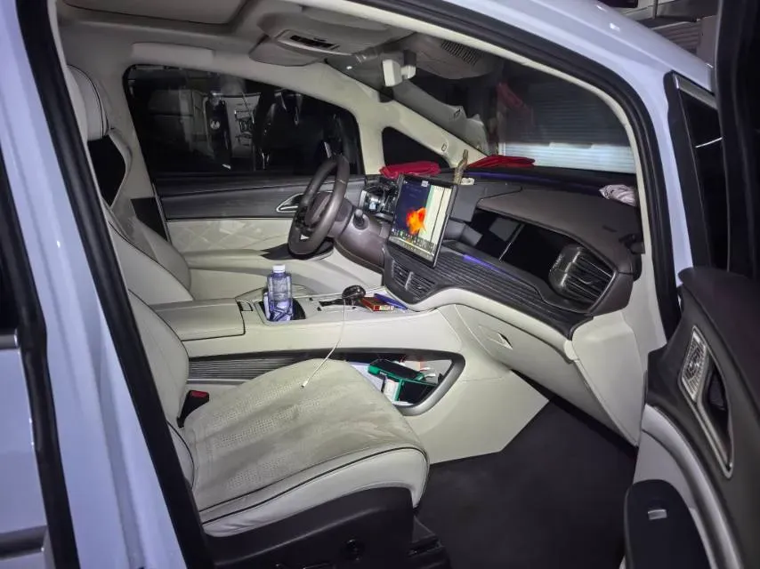 2024 Denza D9 1.5T 139HP L4 E-CVT PHEV 40KWH,autocango,china used car exporter,china ev exporter,chinese used car exporter,chinese used ev exporter