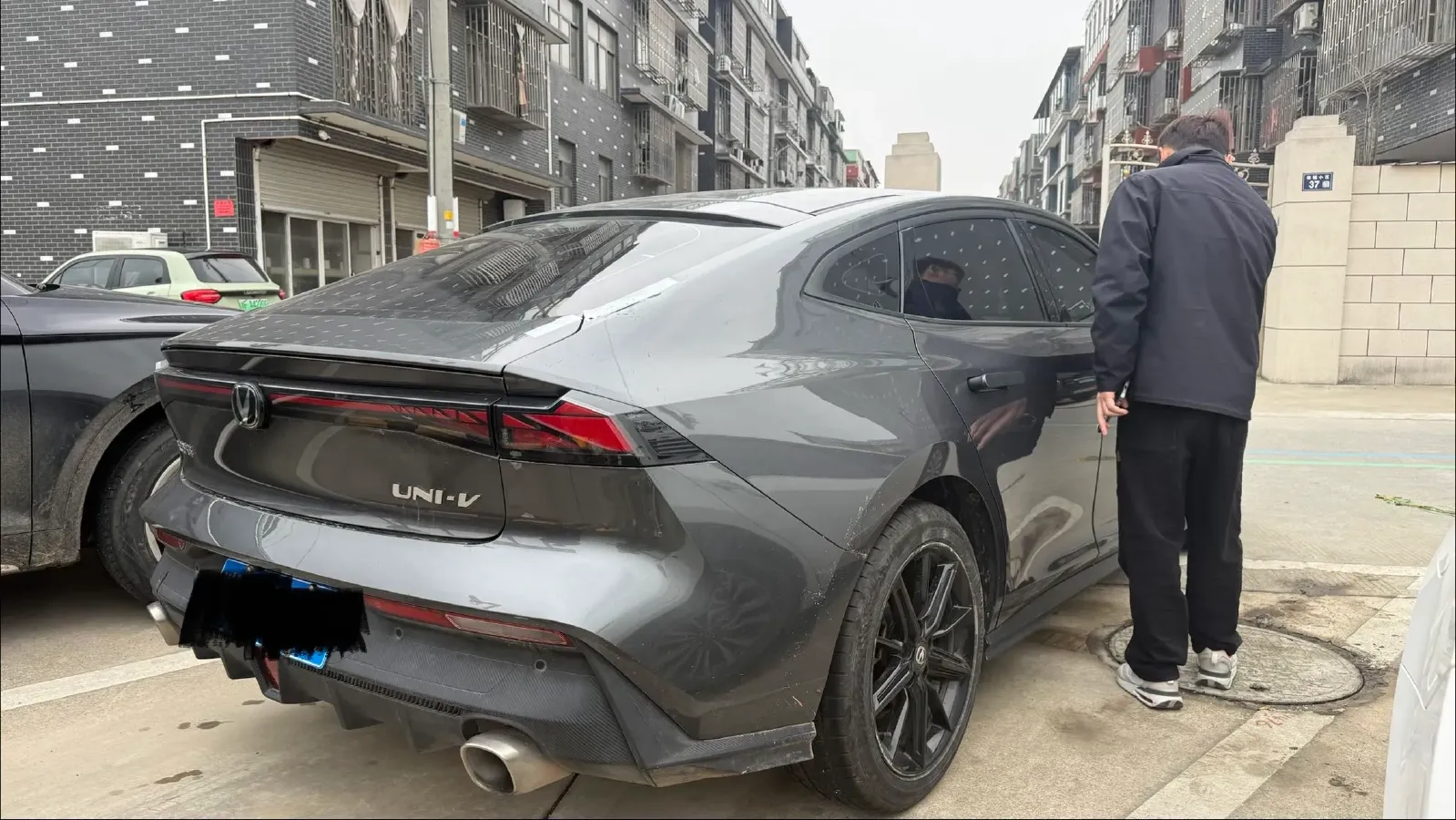 2022 ChangAn UNI-V 1.5T 188HP L4 7DCT,autocango,china used car exporter,china ev exporter,chinese used car exporter,chinese used ev exporter