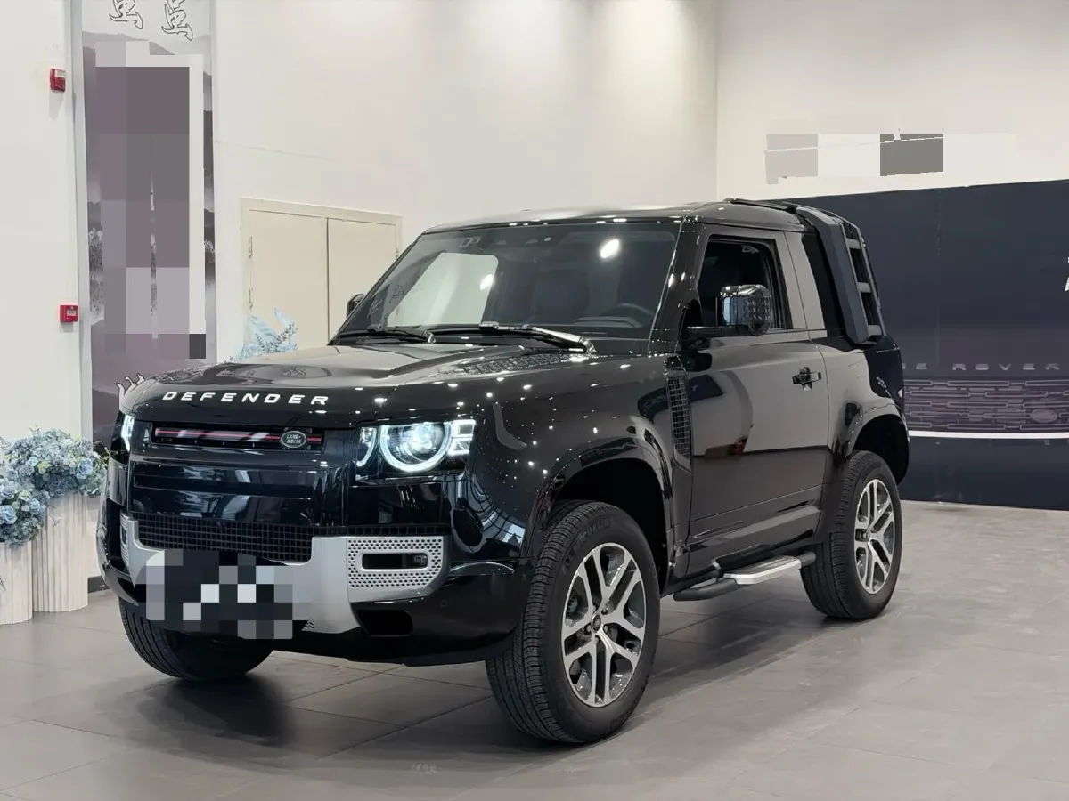 2023 Land Rover Defender 3.0T 400HP L6 8AT,autocango,china used car exporter,china ev exporter,chinese used car exporter,chinese used ev exporter