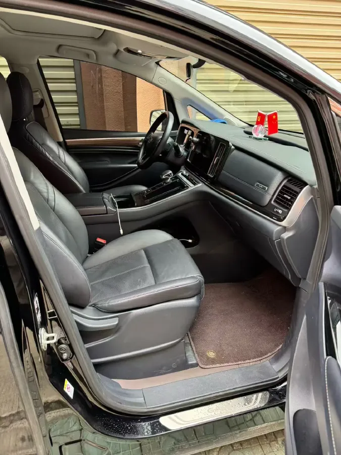 2023 GAC Trumpchi M8 2.0T 252HP L4 8AT,autocango,china used car exporter,china ev exporter,chinese used car exporter,chinese used ev exporter