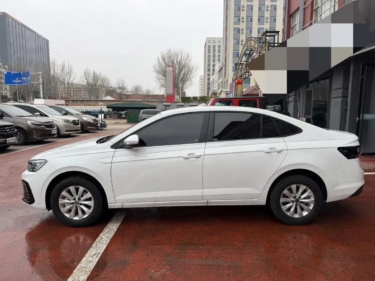 2025 Ruichi Auto EC75 BEV 41.85KWH,autocango,china used car exporter,china ev exporter,chinese used car exporter,chinese used ev exporter