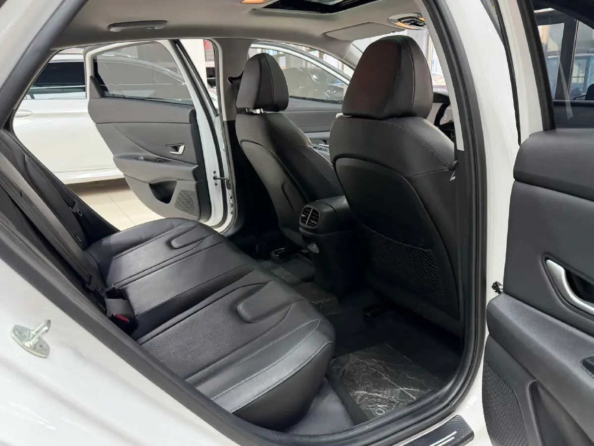 2022 Hyundai Elantra 1.5L 115HP L4 CVT,autocango,china used car exporter,china ev exporter,chinese used car exporter,chinese used ev exporter