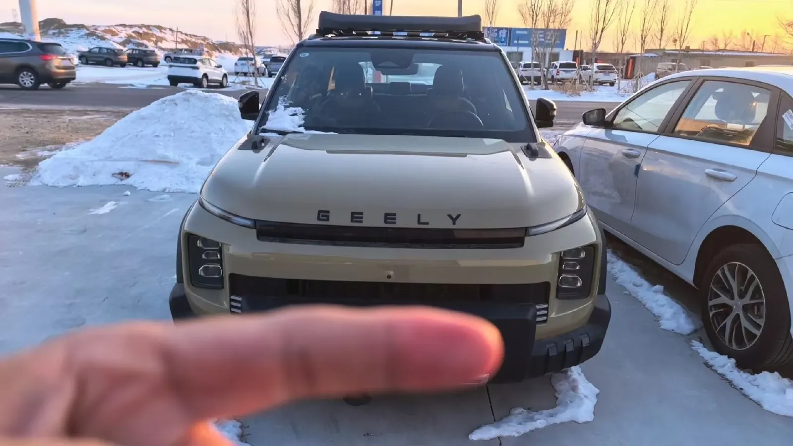 2025 Geely Cowboy 1.5T 181HP L4 7DCT,autocango,china used car exporter,china ev exporter,chinese used car exporter,chinese used ev exporter