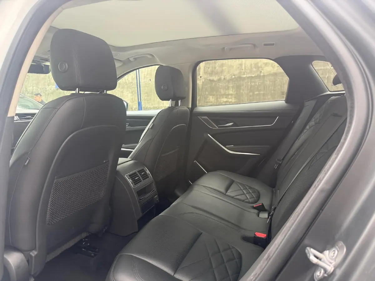 2022 Jaguar F-PACE 2.0T 250HP L4 8AT,autocango,china used car exporter,china ev exporter,chinese used car exporter,chinese used ev exporter