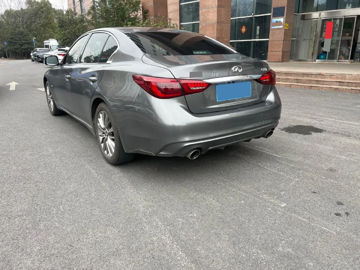 2018 Jeep Grand Commander 2.0T 265HP L4 9AT,autocango,china used car exporter,china ev exporter,chinese used car exporter,chinese used ev exporter