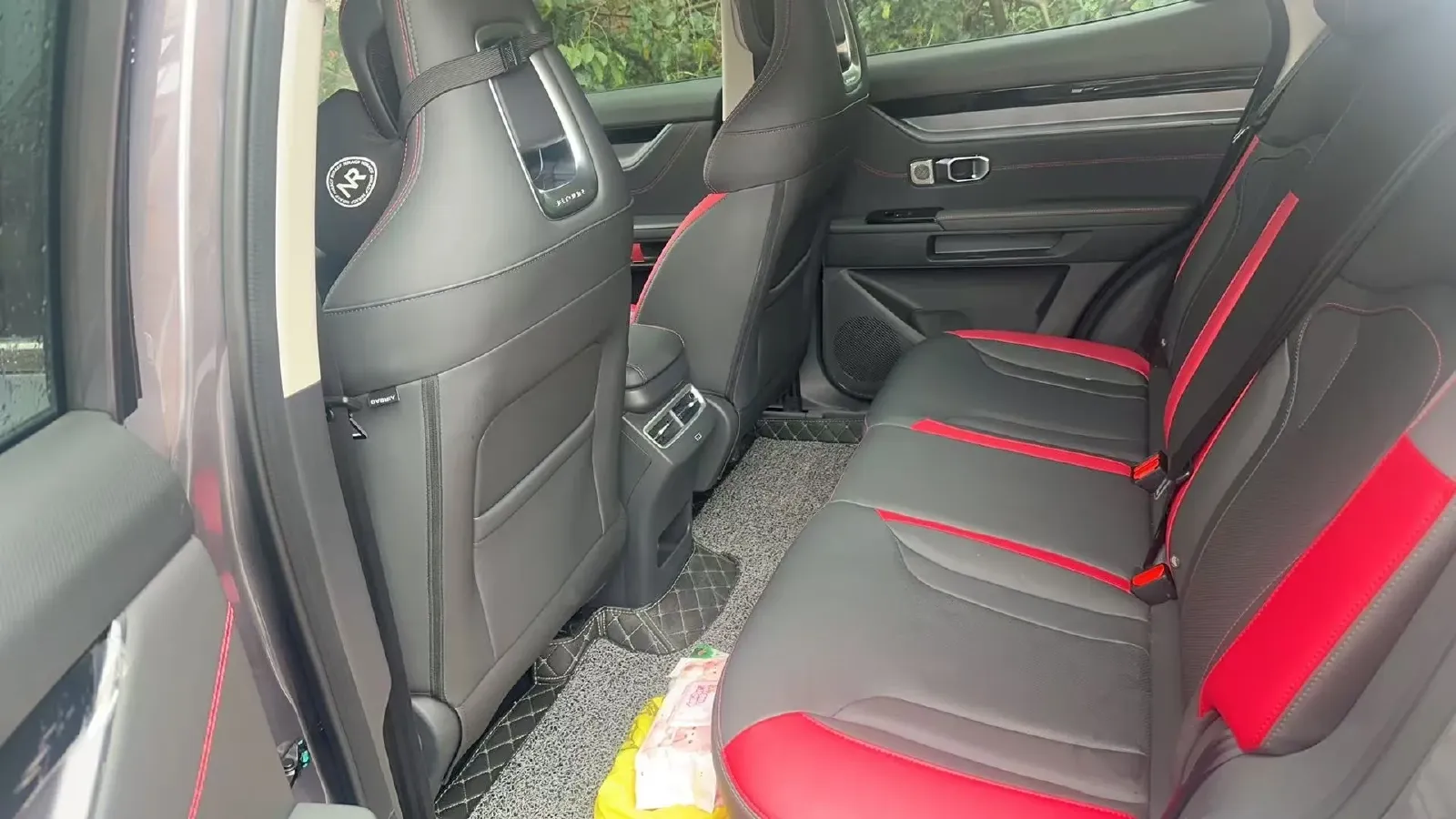 2024 Jetour DASHING 1.5T 156HP L4 6DCT,autocango,china used car exporter,china ev exporter,chinese used car exporter,chinese used ev exporter