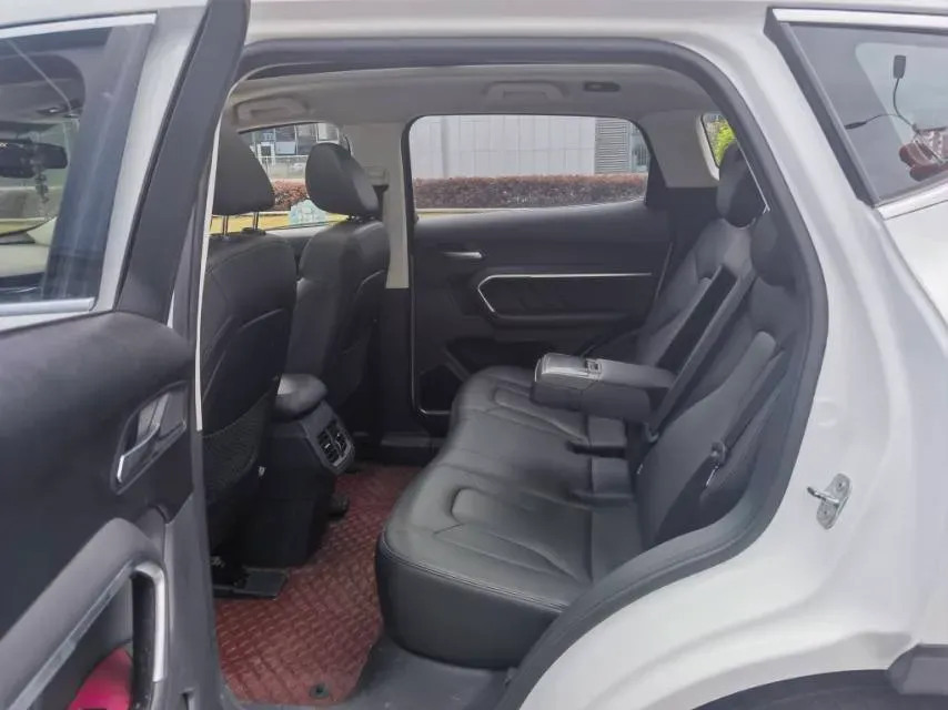 2017 Haval H6 1.5T 169HP L4 7DCT,autocango,china used car exporter,china ev exporter,chinese used car exporter,chinese used ev exporter