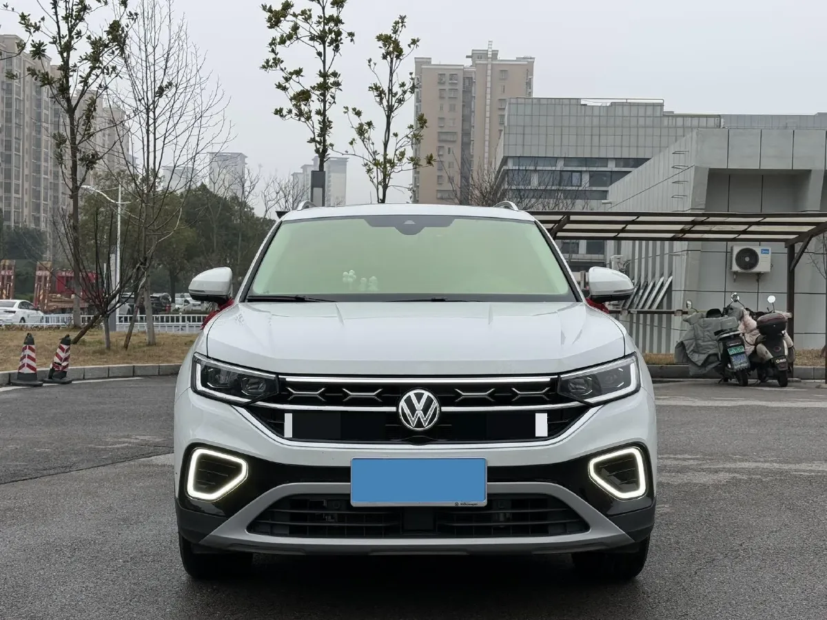 2024 Volkswagen Tayron 2.0T 186HP L4 7DCT,autocango,china used car exporter,china ev exporter,chinese used car exporter,chinese used ev exporter