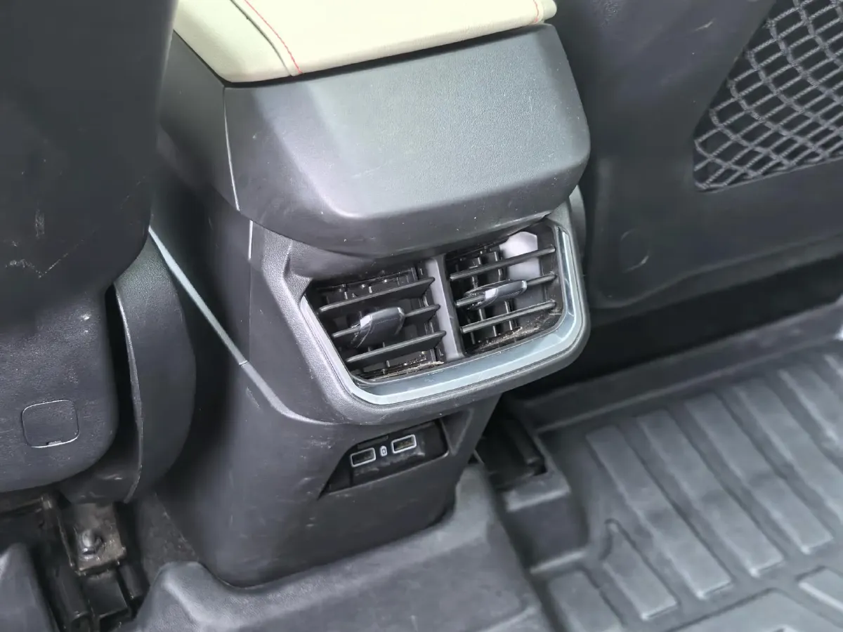 2020 LYNK&CO 06 1.5T 177HP L3 7DCT,autocango,china used car exporter,china ev exporter,chinese used car exporter,chinese used ev exporter