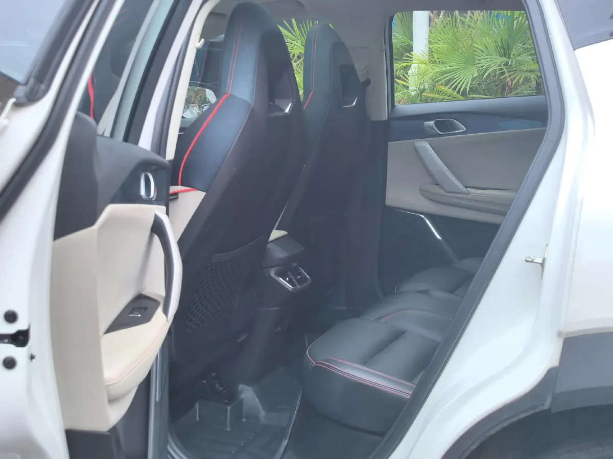 2020 LYNK&CO 06 1.5T 177HP L3 7DCT,autocango,china used car exporter,china ev exporter,chinese used car exporter,chinese used ev exporter