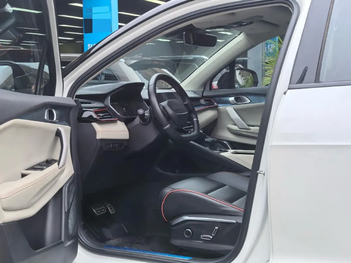 2020 LYNK&CO 06 1.5T 177HP L3 7DCT,autocango,china used car exporter,china ev exporter,chinese used car exporter,chinese used ev exporter