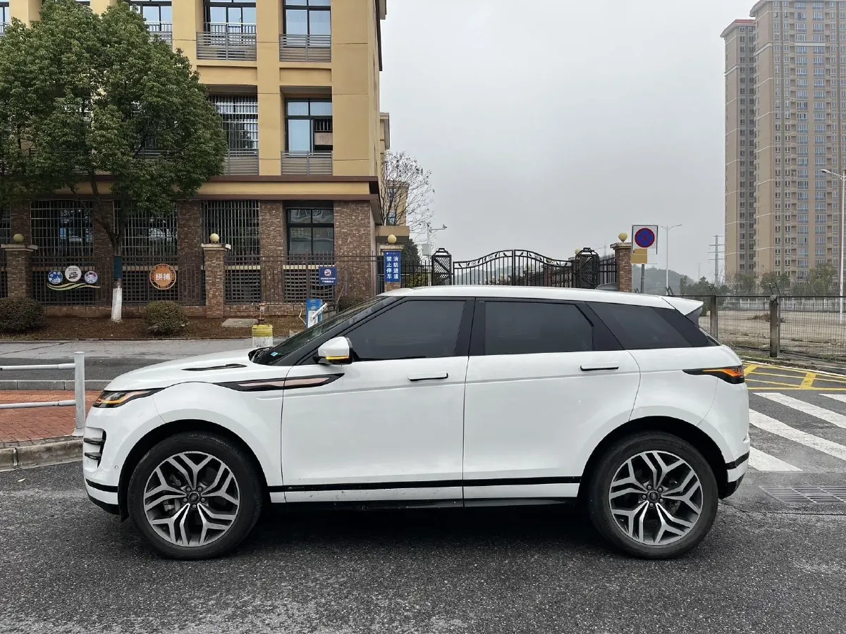 2020 Land Rover Range Rover Evoque 2.0T 249HP L4 9AT,autocango,china used car exporter,china ev exporter,chinese used car exporter,chinese used ev exporter