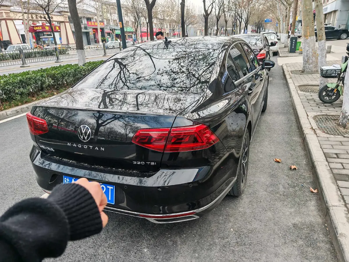 2020 Volkswagen Magotan 2.0T 186HP L4 7DCT,autocango,china used car exporter,china ev exporter,chinese used car exporter,chinese used ev exporter