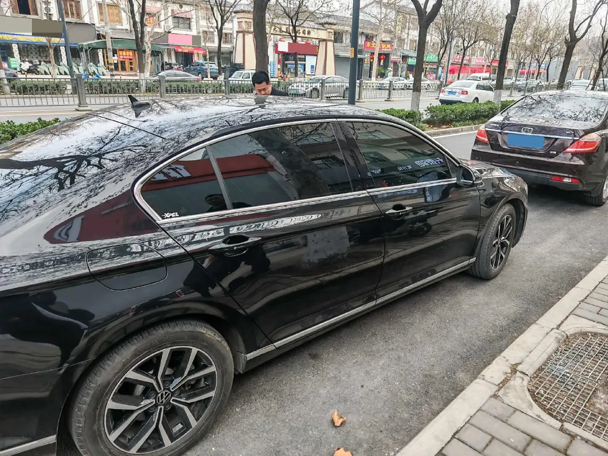 2020 Volkswagen Magotan 2.0T 186HP L4 7DCT,autocango,china used car exporter,china ev exporter,chinese used car exporter,chinese used ev exporter