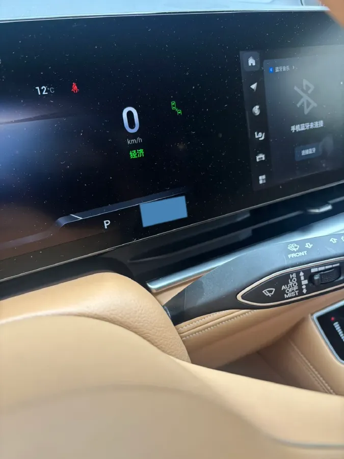 2022 Voyah Dream BEV 82KWH,autocango,china used car exporter,china ev exporter,chinese used car exporter,chinese used ev exporter