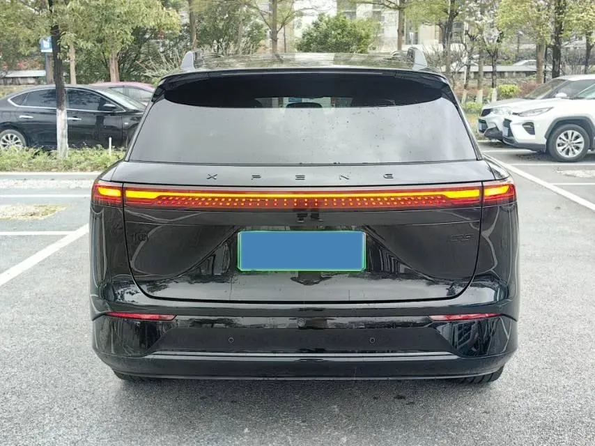 2025 Xpeng G9 BEV 79KWH,autocango,china used car exporter,china ev exporter,chinese used car exporter,chinese used ev exporter