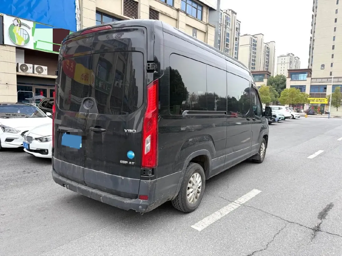 2022 HongQi H5 1.8T 197HP L4 6AT,autocango,china used car exporter,china ev exporter,chinese used car exporter,chinese used ev exporter