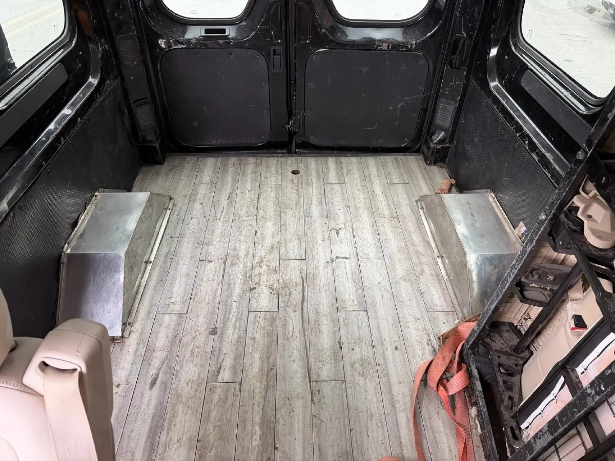 2022 HongQi H5 1.8T 197HP L4 6AT,autocango,china used car exporter,china ev exporter,chinese used car exporter,chinese used ev exporter