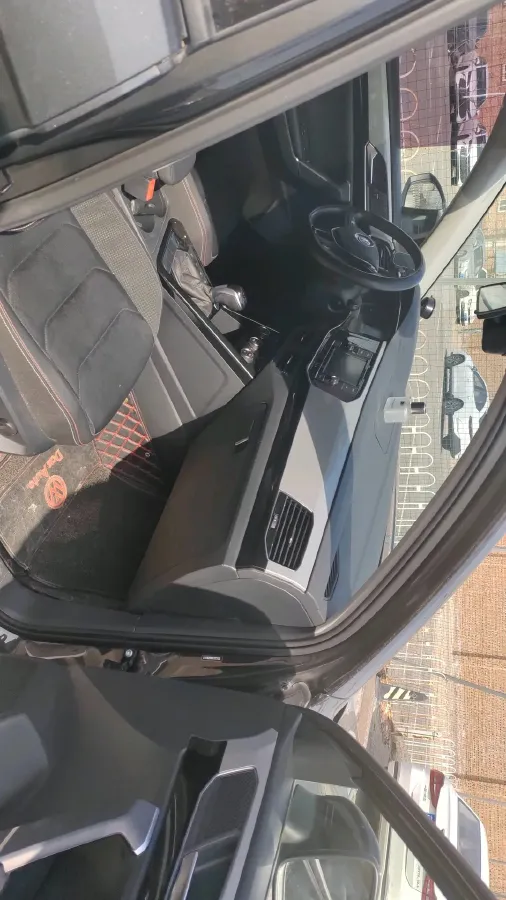 2019 Jeep Cherokee 2.0T 234HP L4 9AT,autocango,china used car exporter,china ev exporter,chinese used car exporter,chinese used ev exporter