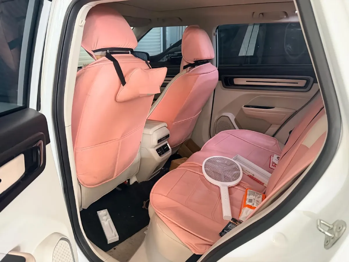 2023 Geely ICON 1.5T 181HP L4 7DCT,autocango,china used car exporter,china ev exporter,chinese used car exporter,chinese used ev exporter