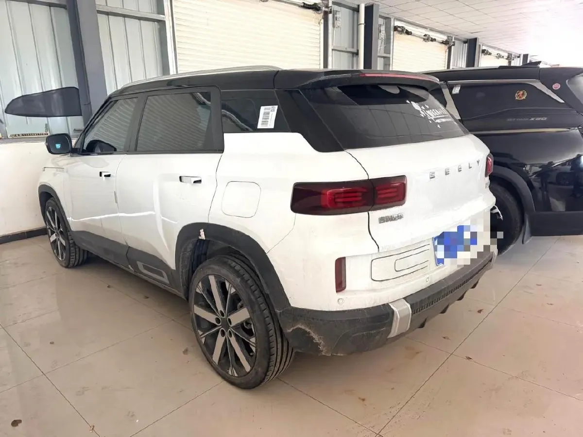 2023 Geely ICON 1.5T 181HP L4 7DCT,autocango,china used car exporter,china ev exporter,chinese used car exporter,chinese used ev exporter