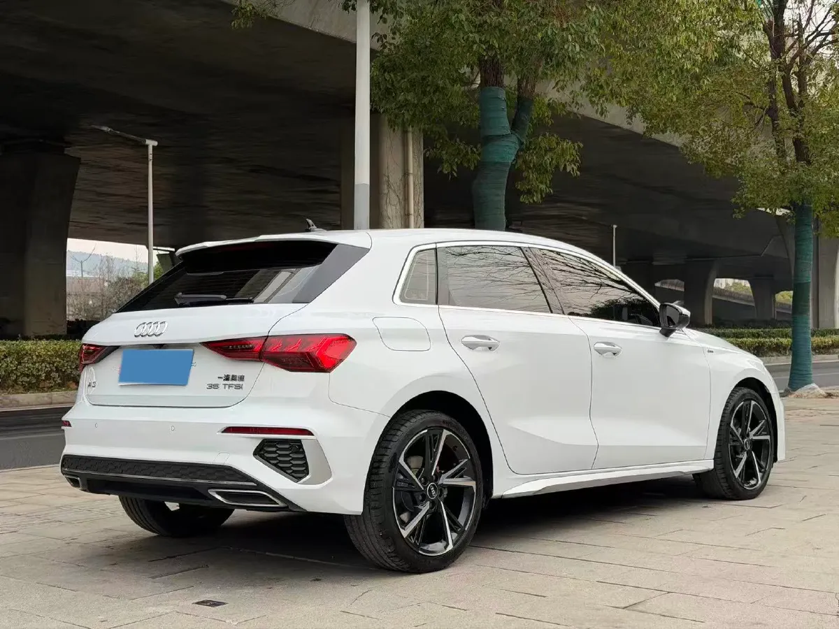 2022 Audi A3 1.4T 150HP L4 7DCT,autocango,china used car exporter,china ev exporter,chinese used car exporter,chinese used ev exporter