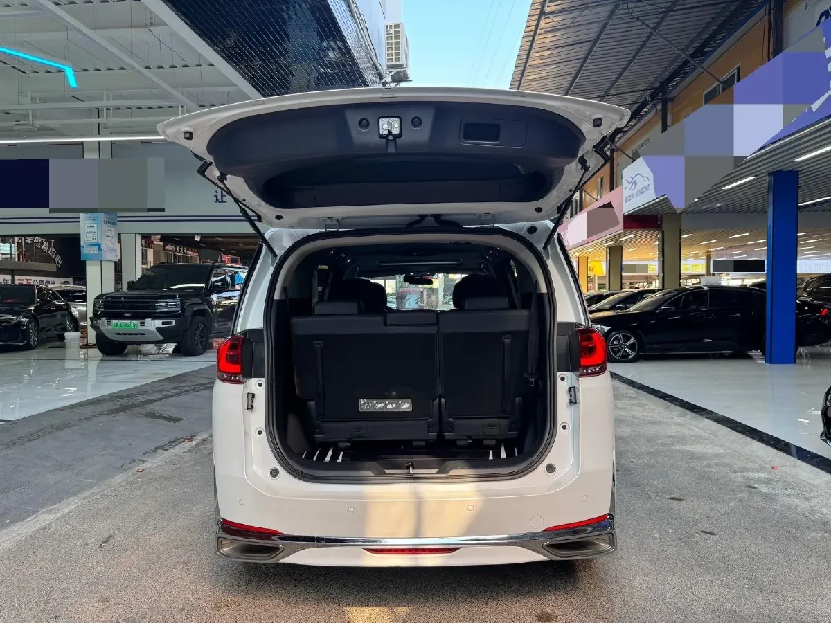 2021 GAC Trumpchi M8 2.0T 252HP L4 8AT,autocango,china used car exporter,china ev exporter,chinese used car exporter,chinese used ev exporter