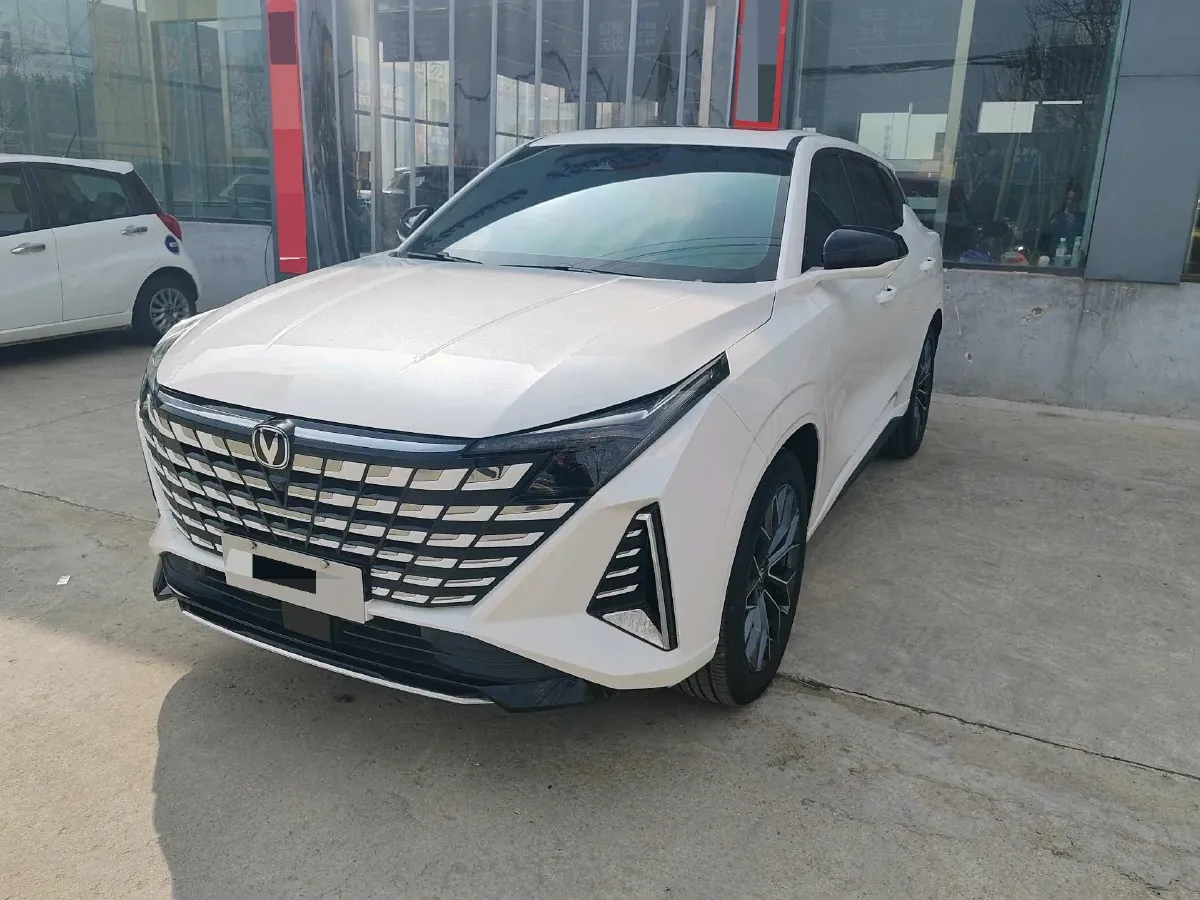 2025 ChangAn CS75 Plus 1.5T 192HP L4 8AT,autocango,china used car exporter,china ev exporter,chinese used car exporter,chinese used ev exporter