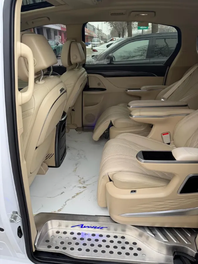 2023 Buick GL8 2.0T 237HP L4 9AT,autocango,china used car exporter,china ev exporter,chinese used car exporter,chinese used ev exporter