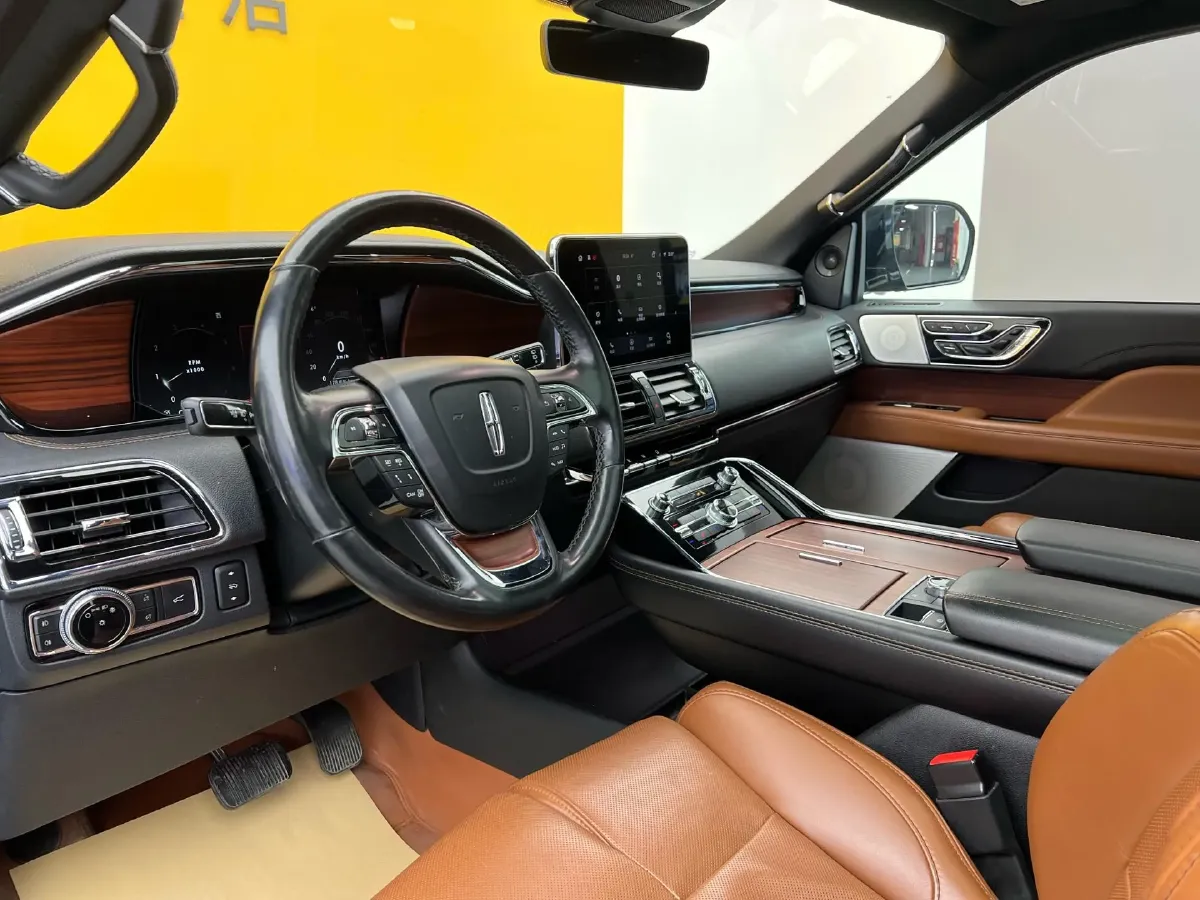 2020 Lincoln Navigator 3.5T 388HP V6 10AT,autocango,china used car exporter,china ev exporter,chinese used car exporter,chinese used ev exporter