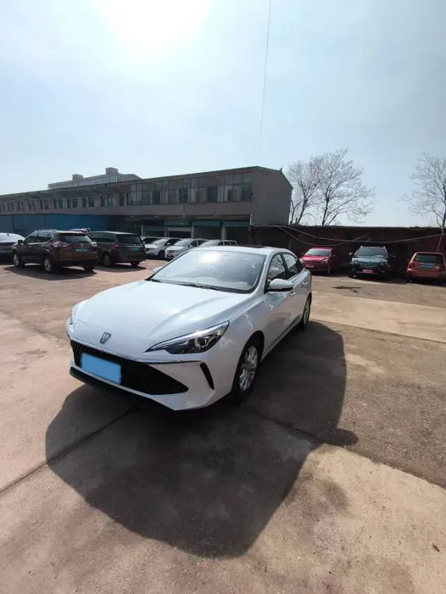 2023 Roewe i5 1.5L 129HP L4 CVT,autocango,china used car exporter,china ev exporter,chinese used car exporter,chinese used ev exporter