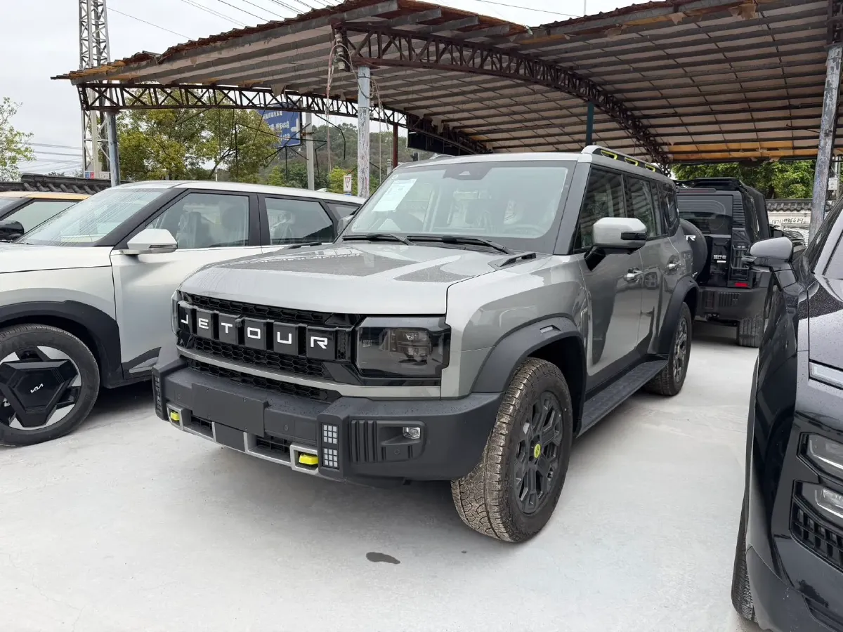 2024 Jetour ShanHai TravellerC-DM 1.5T 156HP L4 3DHT PHEV 43.24KWH,autocango,china used car exporter,china ev exporter,chinese used car exporter,chinese used ev exporter