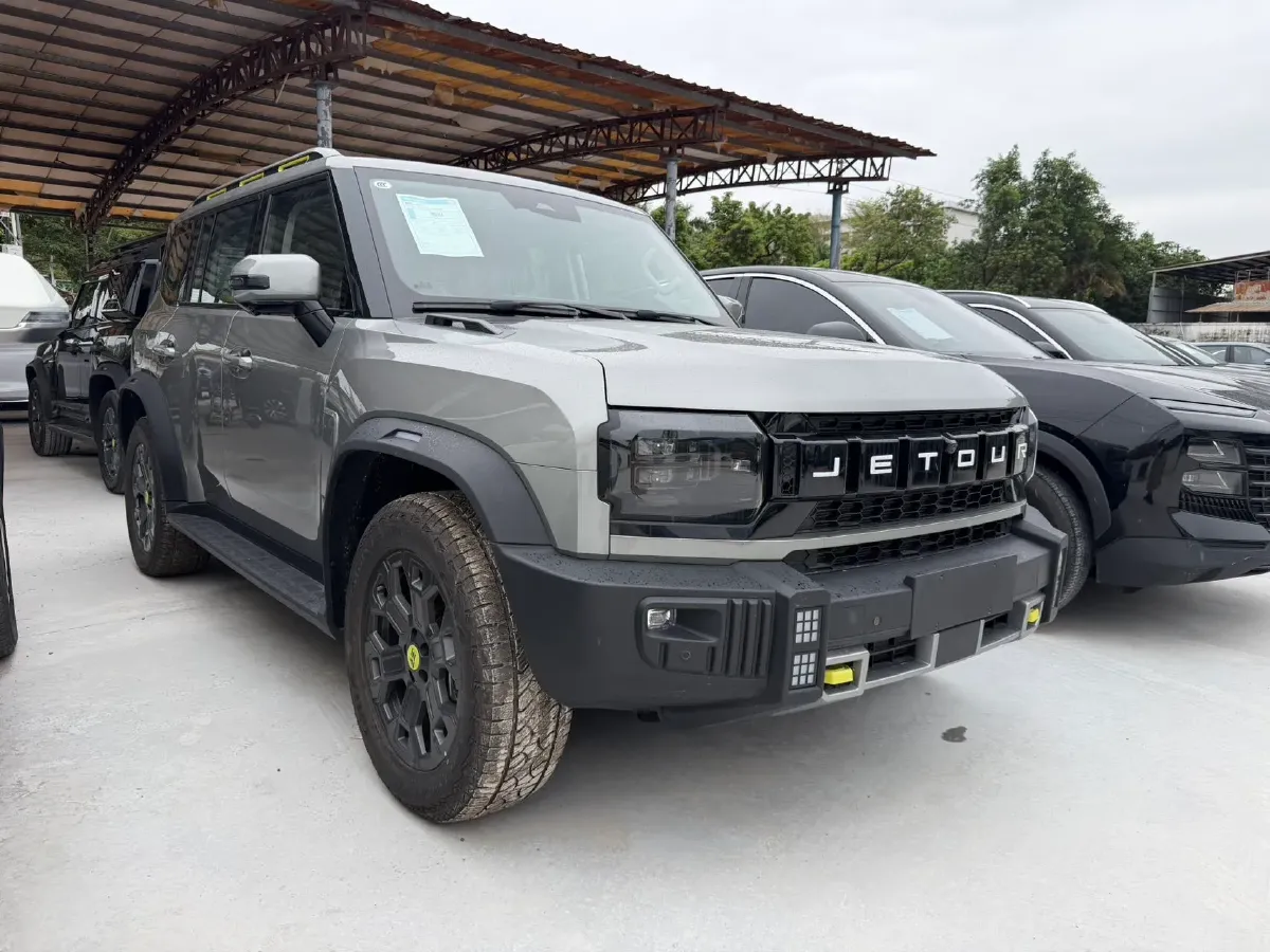 2024 Jetour ShanHai TravellerC-DM 1.5T 156HP L4 3DHT PHEV 43.24KWH,autocango,china used car exporter,china ev exporter,chinese used car exporter,chinese used ev exporter