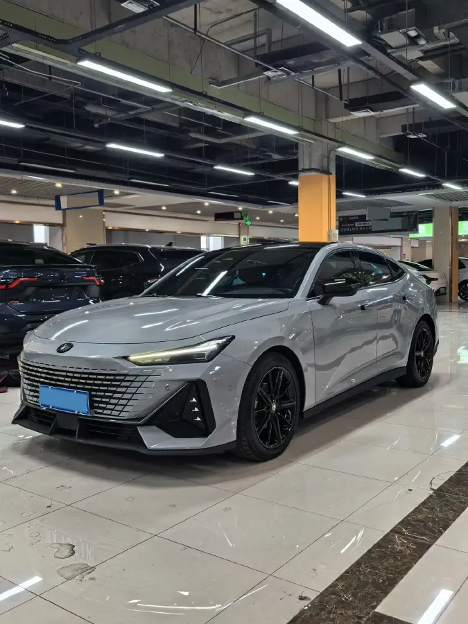 2022 ChangAn UNI-V 1.5T 188HP L4 7DCT,autocango,china used car exporter,china ev exporter,chinese used car exporter,chinese used ev exporter