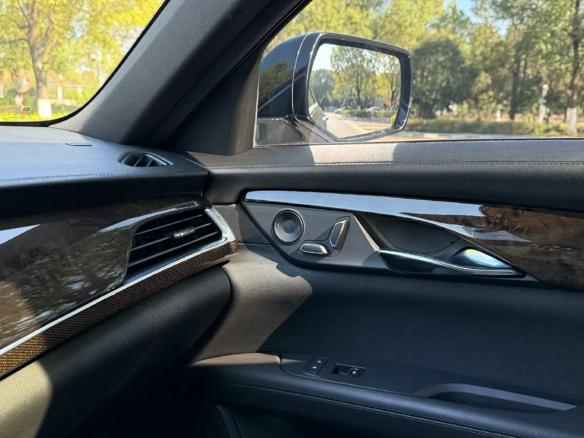 2021 Cadillac CT6 2.0T 237HP L4 10AT,autocango,china used car exporter,china ev exporter,chinese used car exporter,chinese used ev exporter