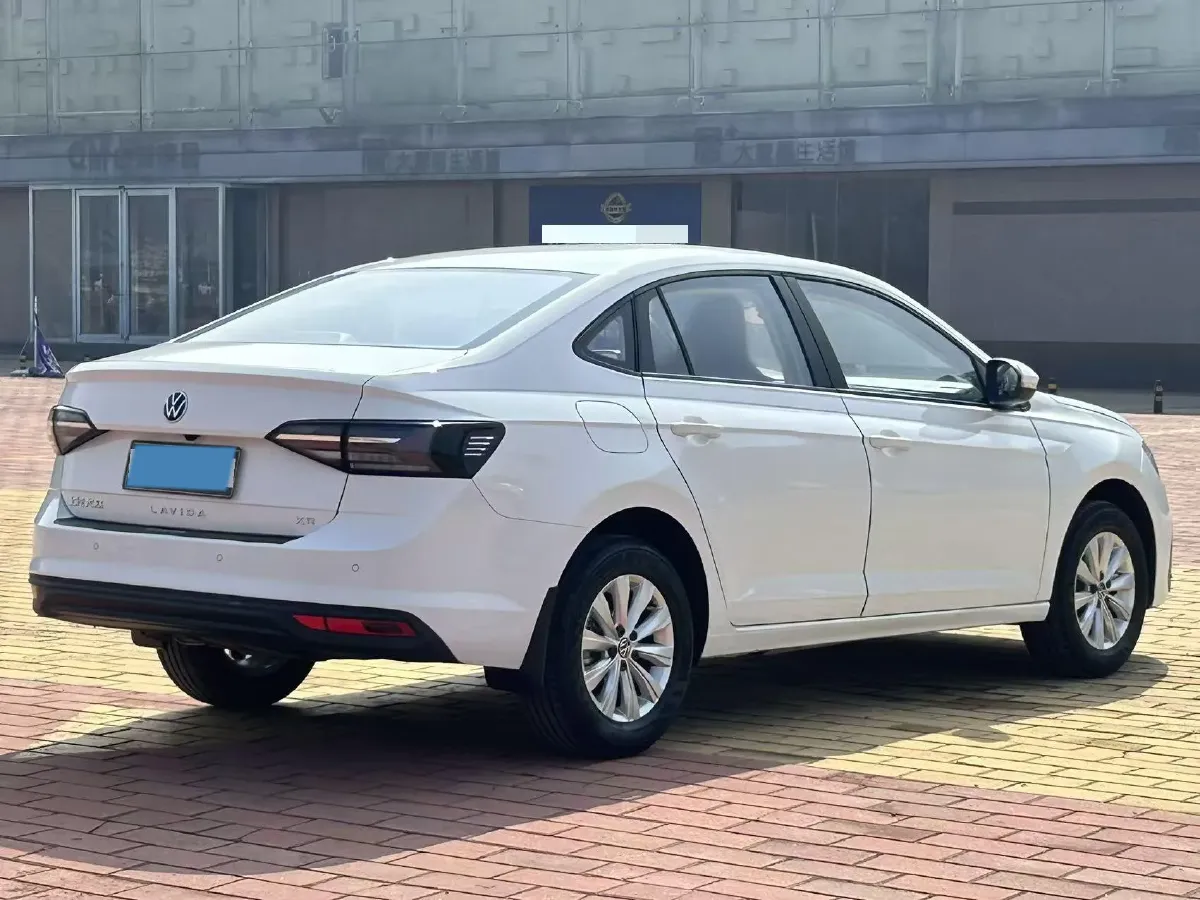 2025 Volkswagen Lavida 1.5L 110HP L4 6AT,autocango,china used car exporter,china ev exporter,chinese used car exporter,chinese used ev exporter