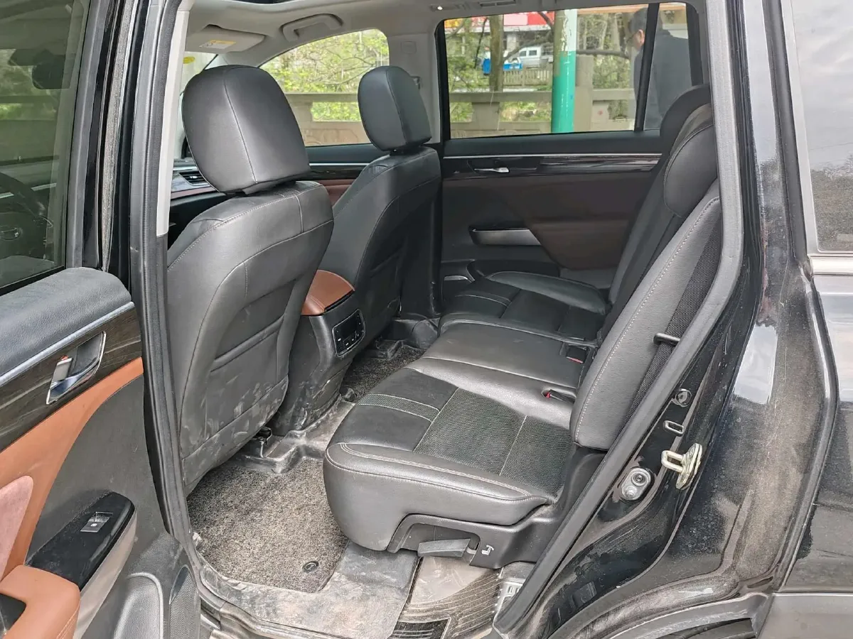 2017 GAC Trumpchi GS8 2.0T 201HP L4 6AT,autocango,china used car exporter,china ev exporter,chinese used car exporter,chinese used ev exporter