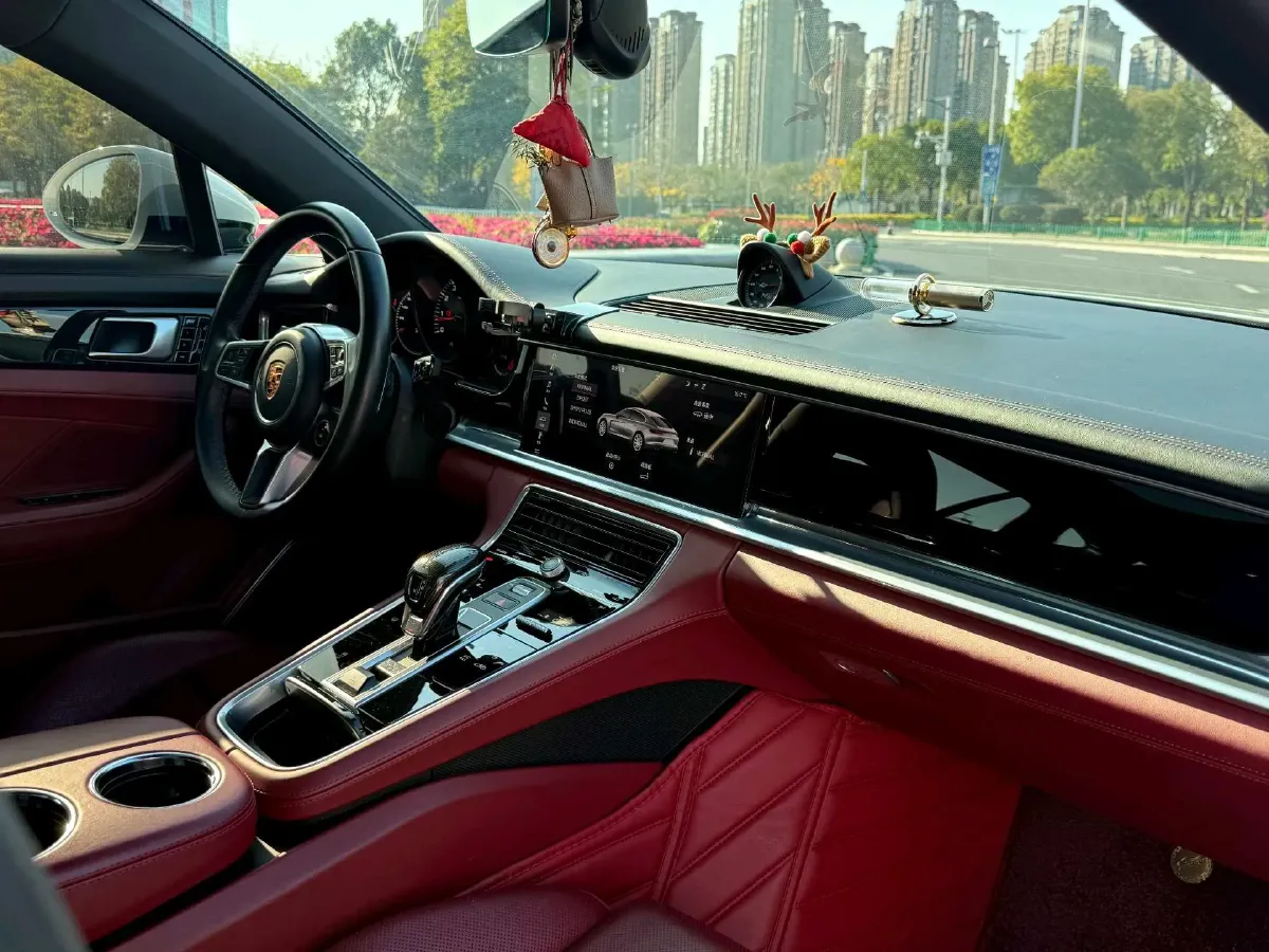 2017 BMW X6 3.0T 306HP L6 8AT,autocango,china used car exporter,china ev exporter,chinese used car exporter,chinese used ev exporter