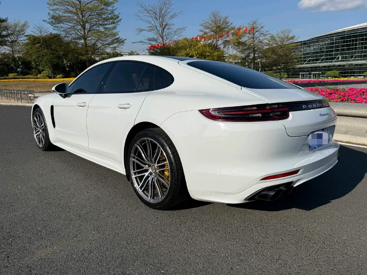 2017 BMW X6 3.0T 306HP L6 8AT,autocango,china used car exporter,china ev exporter,chinese used car exporter,chinese used ev exporter