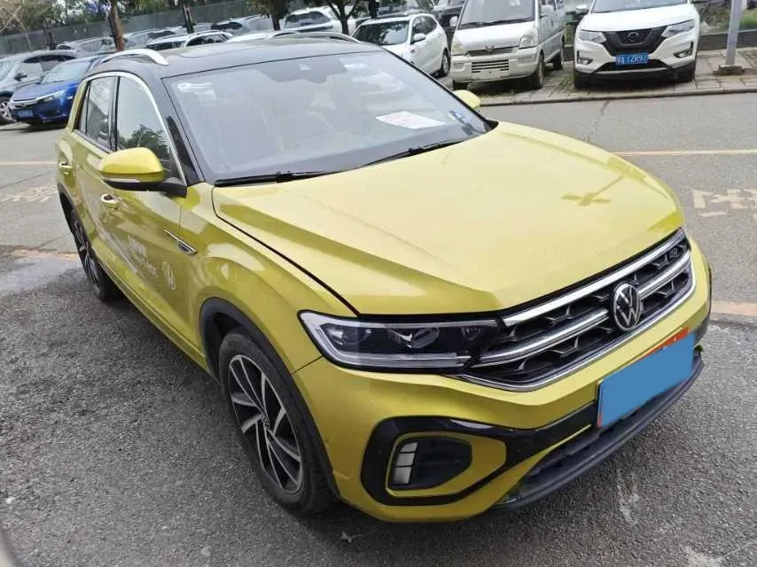 2023 Volkswagen T-Roc 1.5T 160HP L4 7DCT,autocango,china used car exporter,china ev exporter,chinese used car exporter,chinese used ev exporter