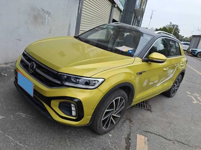 2023 Volkswagen T-Roc 1.5T 160HP L4 7DCT,autocango,china used car exporter,china ev exporter,chinese used car exporter,chinese used ev exporter