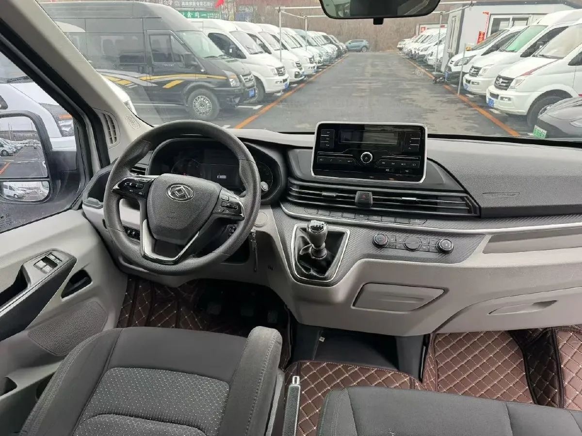 2020 MAXUS XinTu V90 2.0T 148HP L4 6MT,autocango,china used car exporter,china ev exporter,chinese used car exporter,chinese used ev exporter