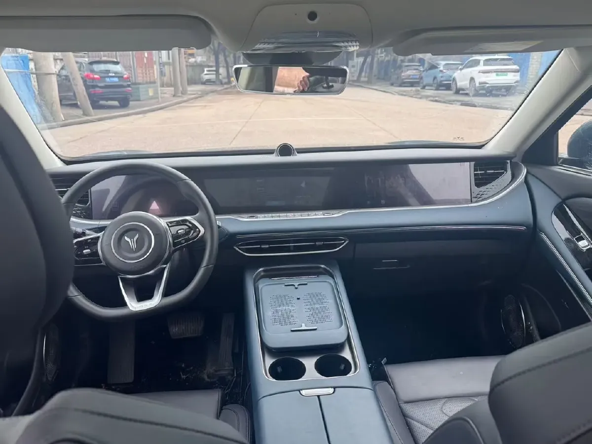 2024 Voyah FREE 1.5T 150HP L4 REEV 39.2KWH,autocango,china used car exporter,china ev exporter,chinese used car exporter,chinese used ev exporter