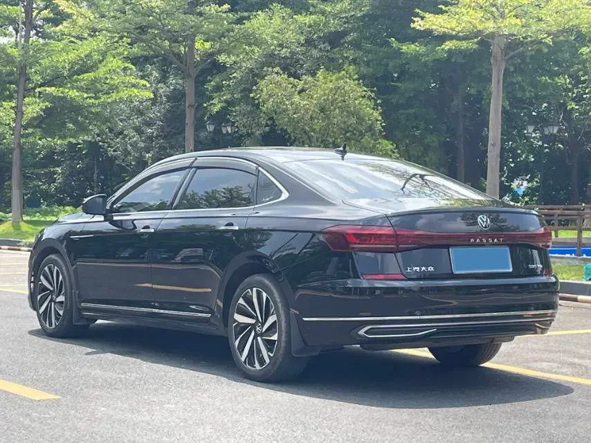 2021 Volkswagen Passat 2.0T 186HP L4 7DCT,autocango,china used car exporter,china ev exporter,chinese used car exporter,chinese used ev exporter