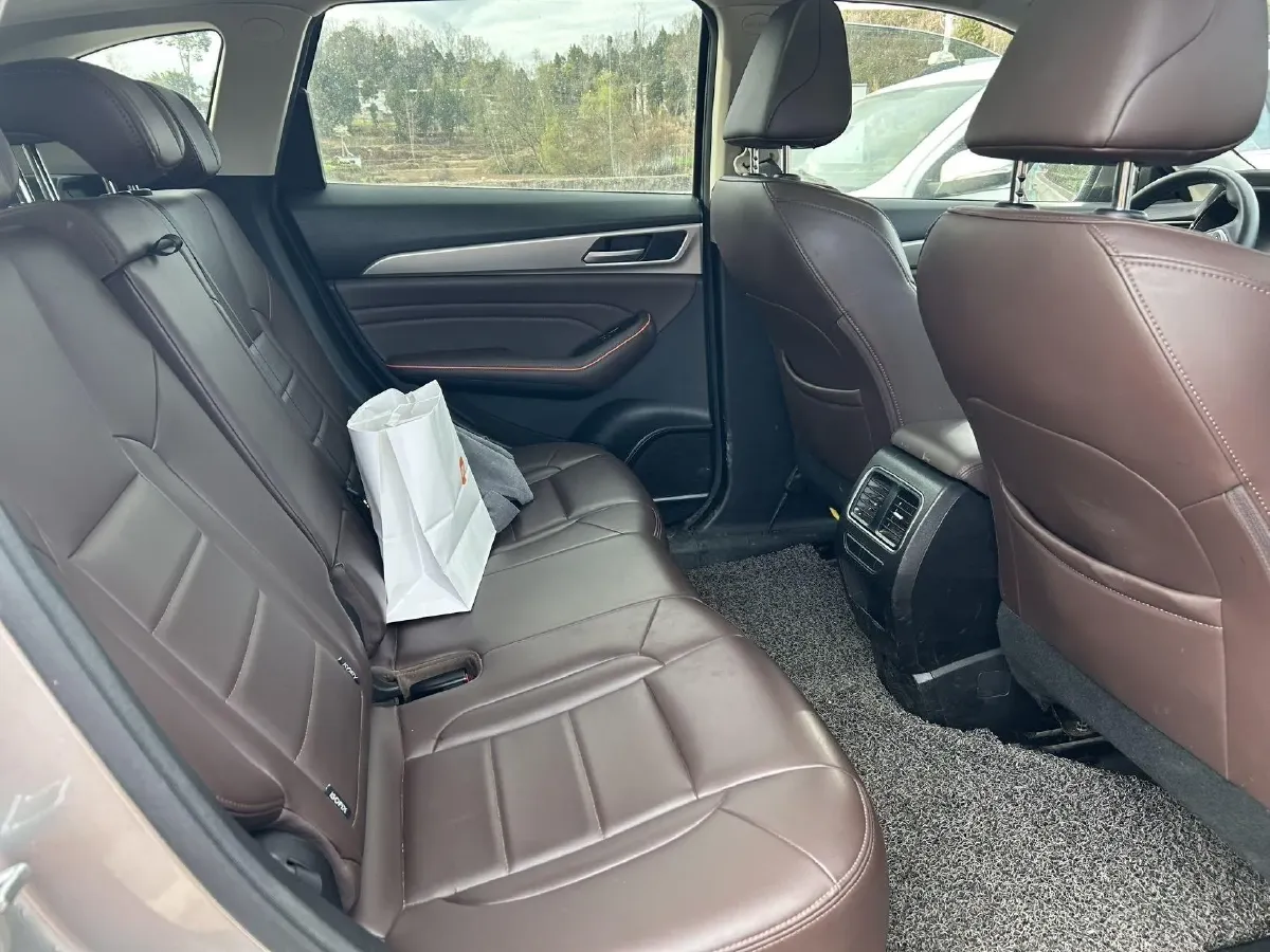 2021 Haval F7 2.0T 224HP L4 7DCT,autocango,china used car exporter,china ev exporter,chinese used car exporter,chinese used ev exporter