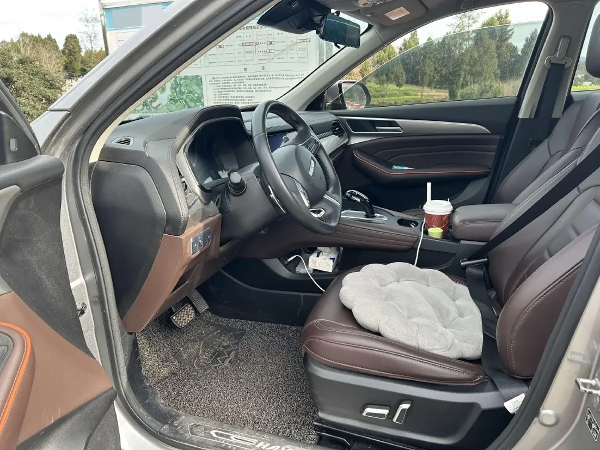 2021 Haval F7 2.0T 224HP L4 7DCT,autocango,china used car exporter,china ev exporter,chinese used car exporter,chinese used ev exporter