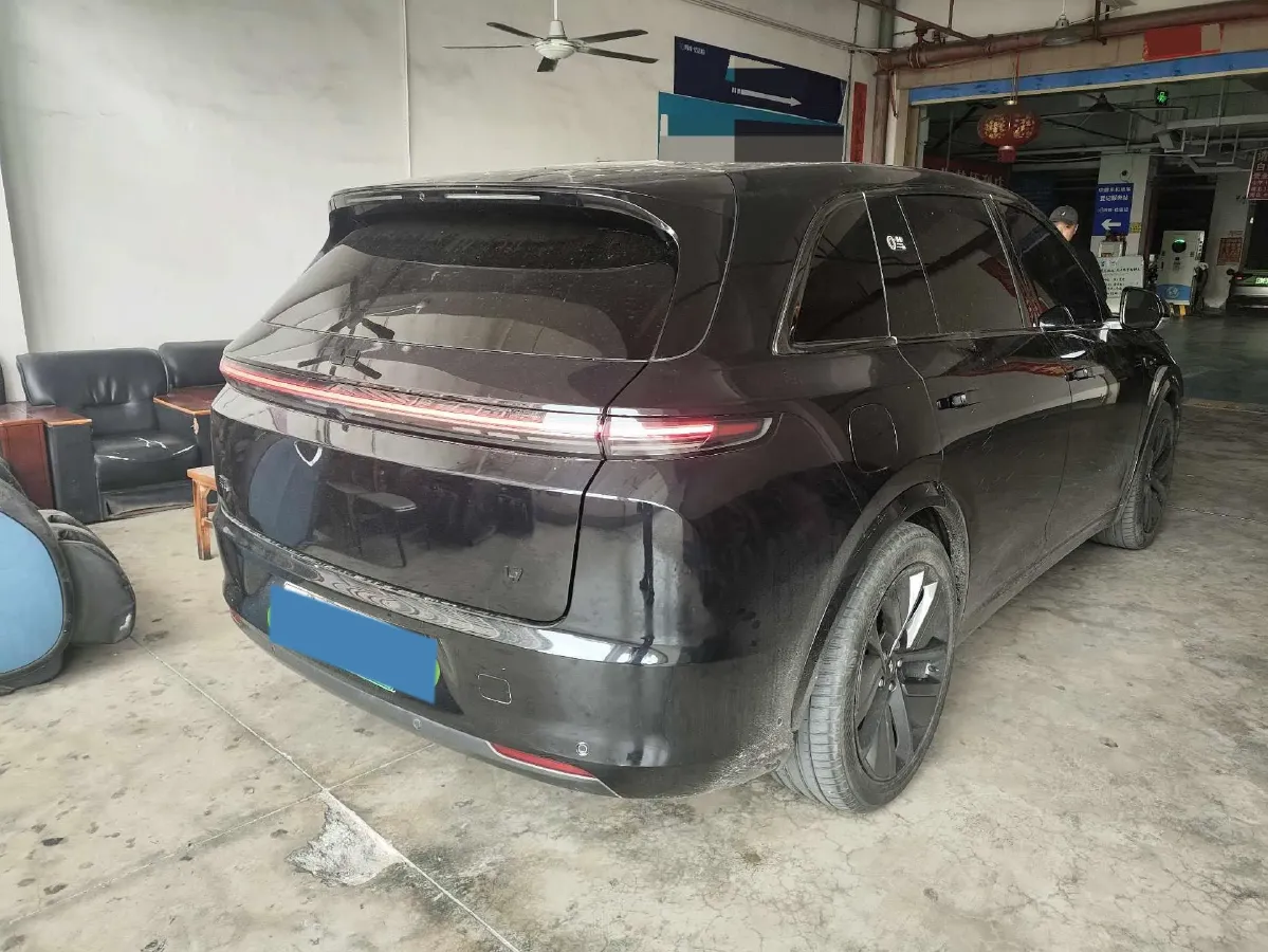 2023 Li L7 Range Extended 154HP REEV 40.9KWH,autocango,china used car exporter,china ev exporter,chinese used car exporter,chinese used ev exporter