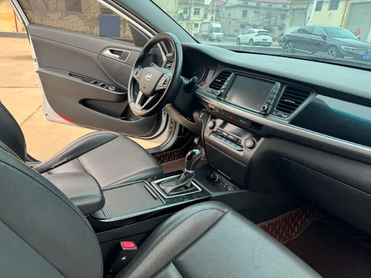 2019 Hyundai Mistra 1.8L 143HP L4 6AT,autocango,china used car exporter,china ev exporter,chinese used car exporter,chinese used ev exporter